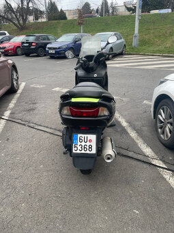 Suzuki Burgman 125 - 2