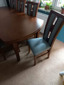 rozkládací stůl a 8 židlí - 2