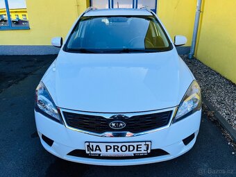 KIA CEED 1.6 i BENZÍN 6 RYCHLOSTÍ 97 800 Km - 2