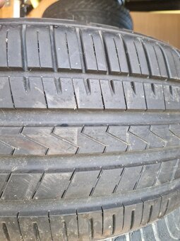 1ks Falken 225/40 R19 93Y FR - 2