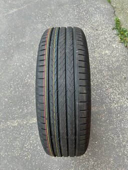 Prodám sadu pneumatik Continental 215/60 R 18 H - 2