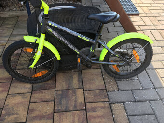 dětské kolo zánovní 16" kola - 2