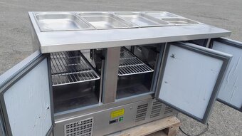 Chladící stůl - saladeta ( otevřená ) na 4x GN, 3x dveře - 2