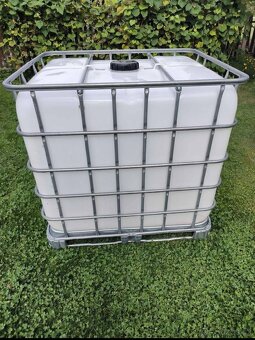 IBC kontejner 1000 l, nádoba na vodu - 2