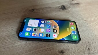 Apple iPhone 12 Pro 128GB, příslušenství, 6400Kč - 2