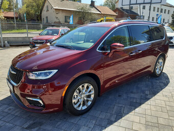 Chrysler Pacifica 3,6L, 2021, 7míst, kůže, 19.000km - 2