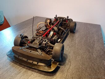 Arrma Infraction 6S BLX 1:7 RTR stříbrná - 2