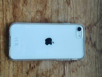 Iphone SE 2020 (128GB) bílý - 2