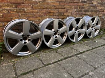 Alu kola 5x112 R18 Audi - 2