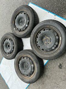 Sada plechových disků 5x100 Škoda Fabia III pneu 185/60 R15 - 2