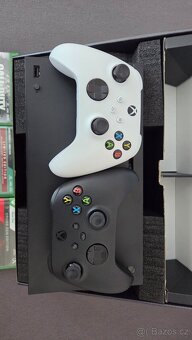 Xbox series X 1tb, dva ovladače, tři hry - 2