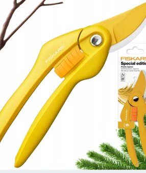 Fiskars kvalitní zahradní nůžky limitovaná edice - 2