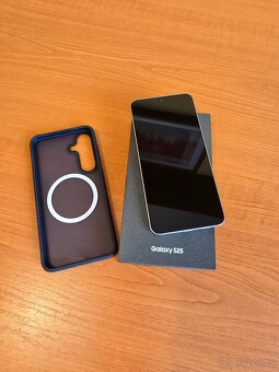 Prodám Samsung S25 12/512GB, Silver Shadow - 2