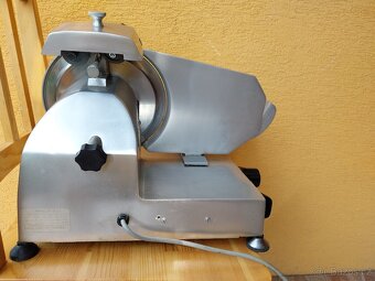 Profi nářezák NASCA 220mm - 2