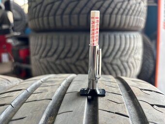 235/45 R17 97 W - 2