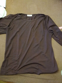 Dámské tričko Chaloc s prostřihy, vel 40 - 2