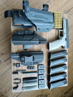 Pistole CZ P-10 F + set příslušenství - 2