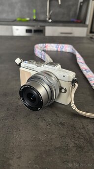 Digitální fotoaparát Olympus Pen Lite E-PL7 - 2