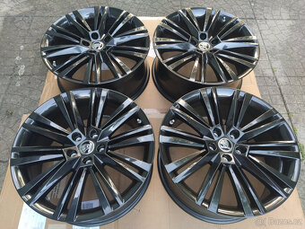 NOVÁ ALU ORIGINÁL ŠKODA SUPERB 3 R19 CANOPUS BLACK - 2