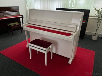 Zánovní Petrof P 118 M1 bílý lesk rok v.2003. PRODÁNO - 2