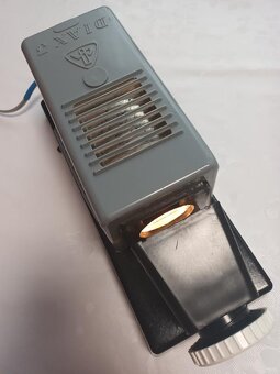 RETRO DĚTSKÁ PROMÍTAČKA + 15 POHÁDEK Č.2 - 2