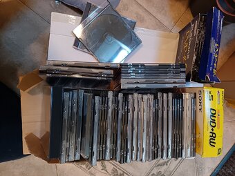 Prodám plastové krabičky na CD - 2