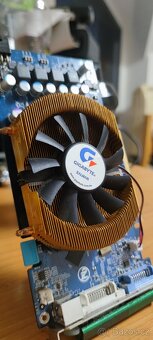 3 různé grafické karty - 2