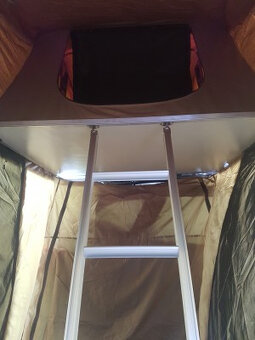 Střešní autostan s předsíní - 2