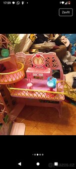 Paví zámek pro barbie - 2
