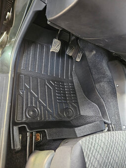 Suzuki Jimny , Samurai - gumové koberce, vaničky - 2