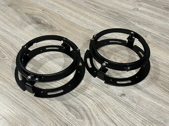 Drzaky svetel - 143mm - 2