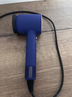 Fén na vlasy Dyson Supersonic - 2