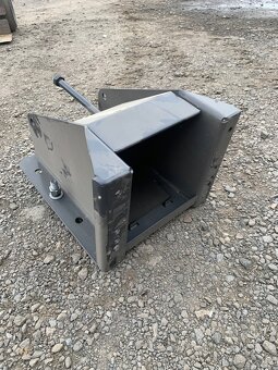 Zvedák/držák rezervy - 2