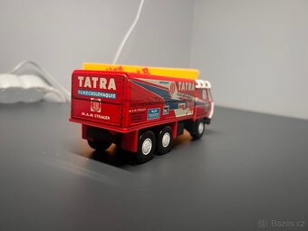 Tatra 815 KDN s krabicí - 2