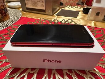 iPhone SE 2020 – Product Red – 64 GB - 2