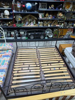 Kovová postel + rošty - 2