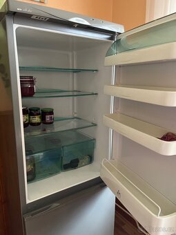 Prodám lednici s mrazákem - 2