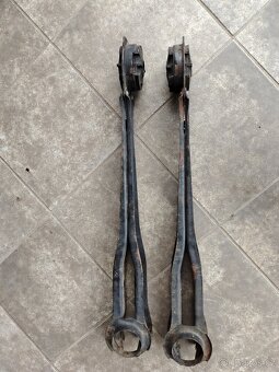 Zadné ramena SKODA 105/120 GARDE/ - 2