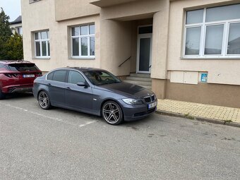 BMW e90 330xd 170kw M57 2006 manuál - 2