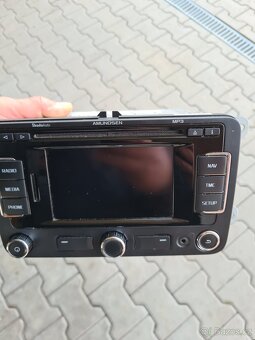 Prodam radio s navi ze Superba 2. - 2