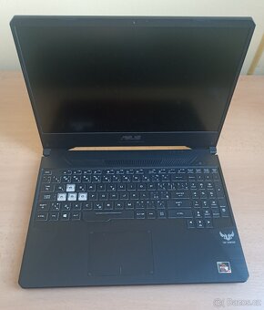 Herní notebook Asus Tuf-Gaming fx505dt-cerna - 2