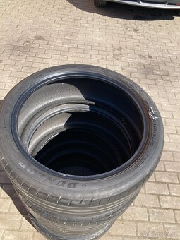 Letní pneu 225/40 R19 - 2
