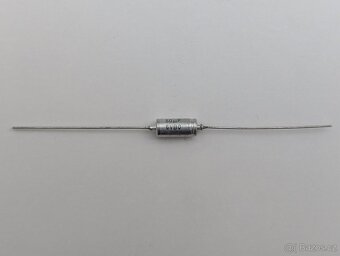 Kondenzátor elektrolytický 50uF/6V TESLA TE981 - 2