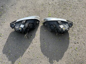 Audi A4 B7- originální xenony - 2