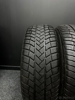 Sada pneu Vredestein 235/65/17 108V - 2