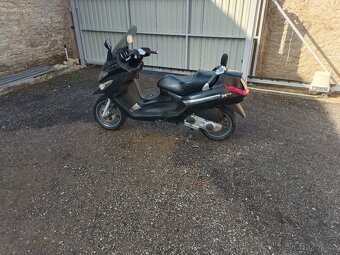 Piaggio xevo 125 cz doklady v ceně. - 2