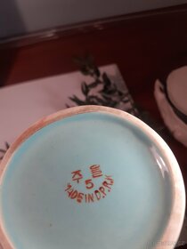 Severní Korea - porcelánová váza - 2