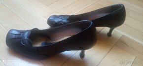 Dámské kožené lodičky vel. 39 - 2