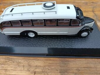 Model autobusu Reo speedwagon 1946 - 2