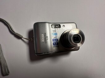 Nikon Coolpix L6 - 2
